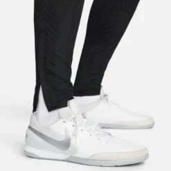 Nike Chelsea Training Trousers Dri-FIT Strike - Black/Sesame -Track Fit Wear Sales e1a0f7607039